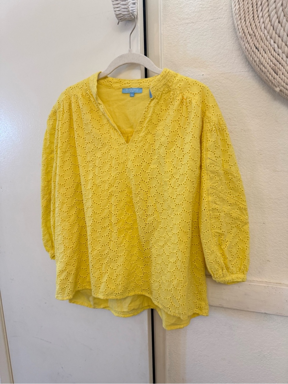 Women's Draper James tunic top Eyelet V-Neck Blouse - Yellow XL